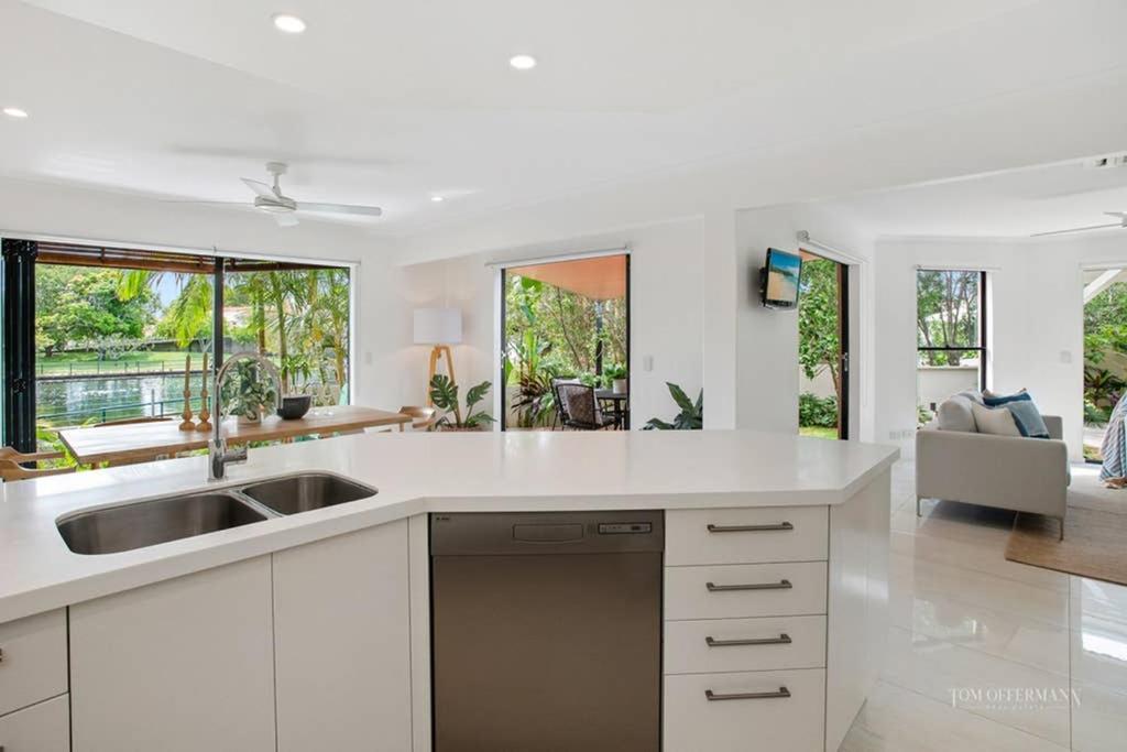 Quay Largo: Riverside Haven Noosaville Ngoại thất bức ảnh